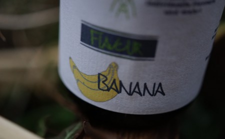 Vollkommen wasserlöslich mit einer intensiven Lockwirkung eignet sich das Banana Flavour sowohl für Kohlenhydratmixe als auch für Fischboilies.