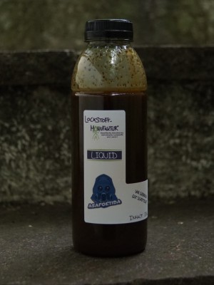 Asafoetida Liquid - dieses markante Liquid ist unser mit Abstand intensivstes Liquid und ist voller wasserlöslicher Attraktoren, Proteine, Aminosäuren und dem legendären Asafoetida Flavour. Dicke Karpfen sind garantiert!