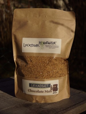 Das Chocolate Malt Groundbait ist ein enzymaktives Grundfutter für Karpfen mit einer aromatisch-malzig-schokoladigen Note. Da kann kein Karpfen widerstehen!