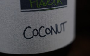 Aus natürlichen Verbindungen, wasserlöslich und mit einem fantastischen Kokosgeschmack sorgt das Coconut Flavour für dicke Karpfen.