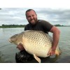 Ob am heimischen Baggersee, im Fluss oder beim Karpfenangeln im Ausland: die Fermented Tigernut Enzym Boilies fangen dank der enzymatisch aufgeschlossenen Zutaten immer und überall!