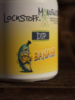 Dank des besonderen Banana Flavours mit Isoamylacetat ist der Banana cold water Dip für den Karpfen auch bei niedrigen Wassertemperaturen sehr gut wahrnehmbar.