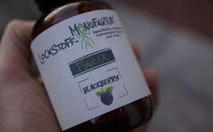 Nicht nur Boilies, auch Matchfutter, Stickmixe und Groundbait werden durch das Blackberry Flavour um ein Vielfaches attraktiver für Karpfen.