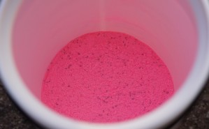 Cremig, fischig, mit Zusätzen aus der Aquakultur und in washed-out pinker Farbe: der Pink Hippo Jellyfish Bait Powder ist ein außergewöhlich fängiger Powder Dip fürs Karpfenangeln.