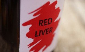 Würzig, scharf und mit einer tollen roten Farbe. Das Red Liver Liquid hat schon so manche Session gerettet...