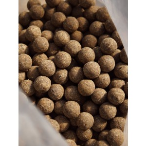 Die Asafoetida Enzym Boilies sind proteinreiche Fischboilies, die vollständig mit Enzymen aufgeschlossen wurden und so extrem attraktiv für Karpfen sind.