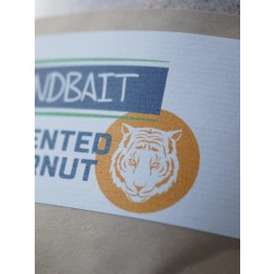 Passt perfekt zu unseren Fermented Tigernut Enzymboilies: das Fermented Tigernut Groundbait aus fermentierten Mehlen, Tigernüssen und mehr. Da kann kein Karpfen widerstehen.