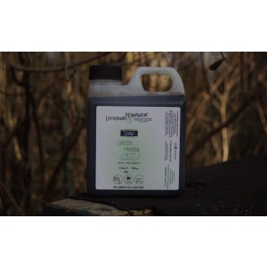 Aus besten natürlichen Zutaten, ohne künstliche Flavours. Black Pepper und Lemon Oil sorgen für die hohe Lockwirkung des Green Mamba Boiliesoaks.