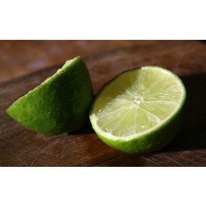 Vollkommen natürlichen Ursprungs, verleiht das Lime Flavour Boilies, Partikeln, aber auch Matchteig eine sehr fängige Note und das gewisse Etwas. Da kann kein Karpfen widerstehen.