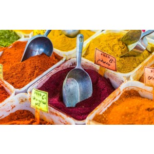 Eine Mischung verschiedener essential oils, natürlicher Extrakte und ein natürliches Terpen sorgen für die starke Lockwirkung des Oriental Spice Flavour - extrem fängig auf Karpfen!