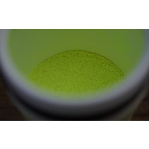 Natürlicher Geruch und Geschmack kombiniert mit einer auffälligen fluo-gelben Farbe. Der Tonka Bait Powder ist für Karpfen extrem attraktiv.