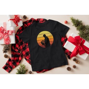 Noch auf der Suche nach einem passenden Weihnachtsgeschenk für einen Karpfenangler? Das WATERSHOT Shirt ist bestimmt das Richtige...
