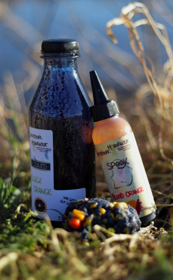 Einfach fängig und extrem attraktiv für Karpfen: Blood Orange Bait Smoke zusammen mit Black Orange Liquid.