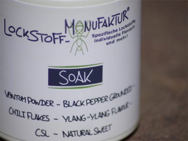 Stelle Dir Deinen einzigartigen, individuellen und fängigen Boilie Soak aus natürlichen Zutaten zusammen. Jetzt neu im großen 1 Liter Kanister!