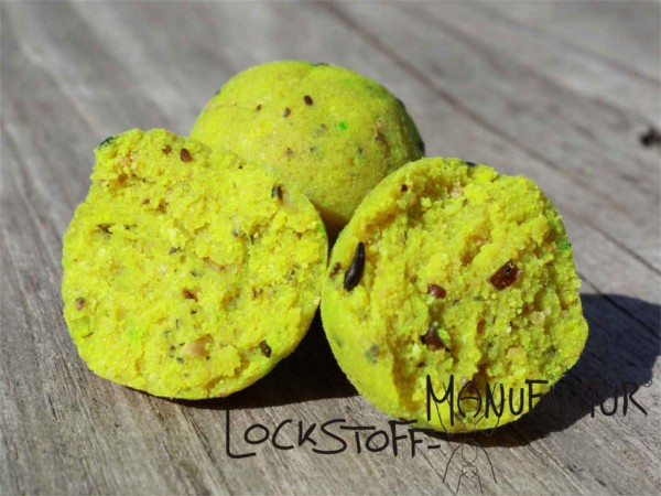 Gelbe Fluo-Köder mit unserer Fluoro-Colour Yellow hergestellt.