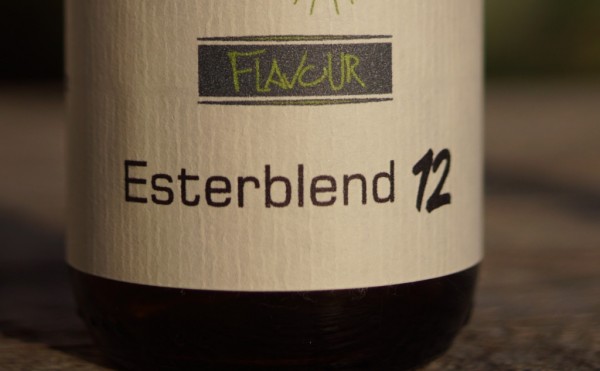 Dem Esterblend 12 Flavour eilt sein Ruf voraus, lange Zeit war es nicht mehr erhältlich. Hier findest Du dieses einzigartige Flavour in unserer besonders hochwertigen und fängigen Version.