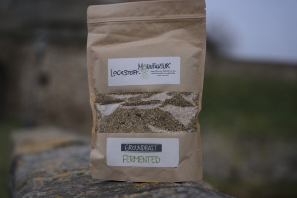 Ideal um den Futterplatz zu starten, als nicht sättigendes Futter im Winter oder als Basis für Stickmixe: das fermentierte Groundbait.