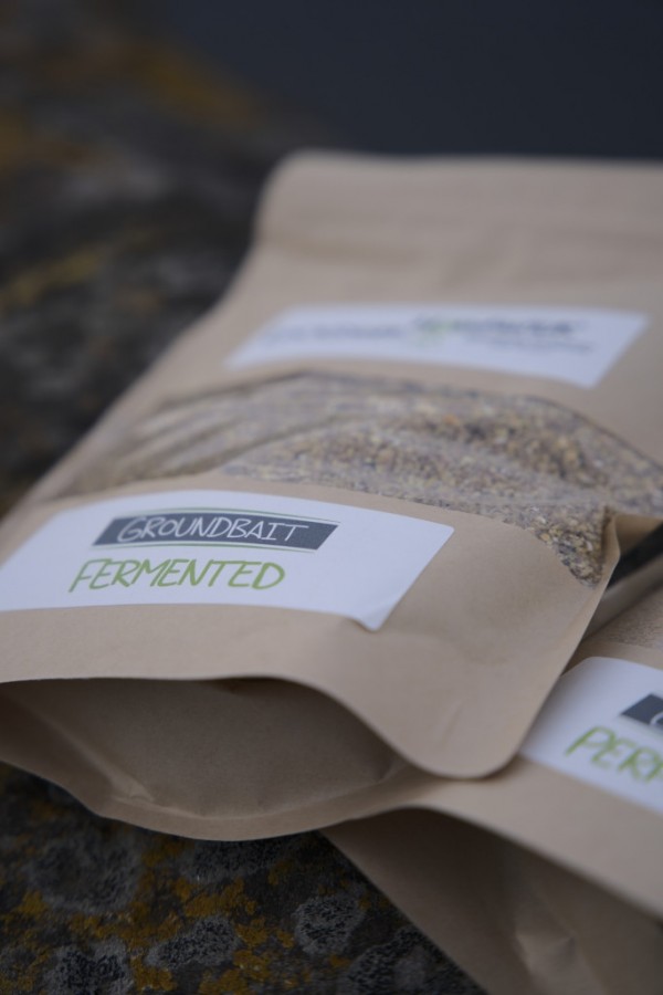 Das fermentierte Groundbait wird natürlich umweltfreundlich verpackt geliefert. Unsere spezielle Verpackung schützt das enzymaktive Groundbait bestmöglich.