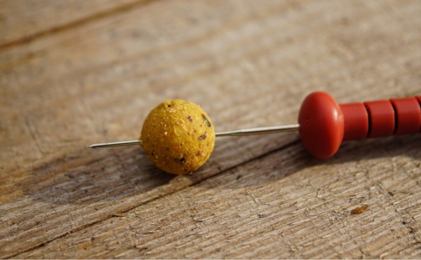 Ob instant oder auf dem Futterplatz: die Scopex Plus Boilies sind sehr fängige Boilies, denen kein Karpfen widerstehen kann.