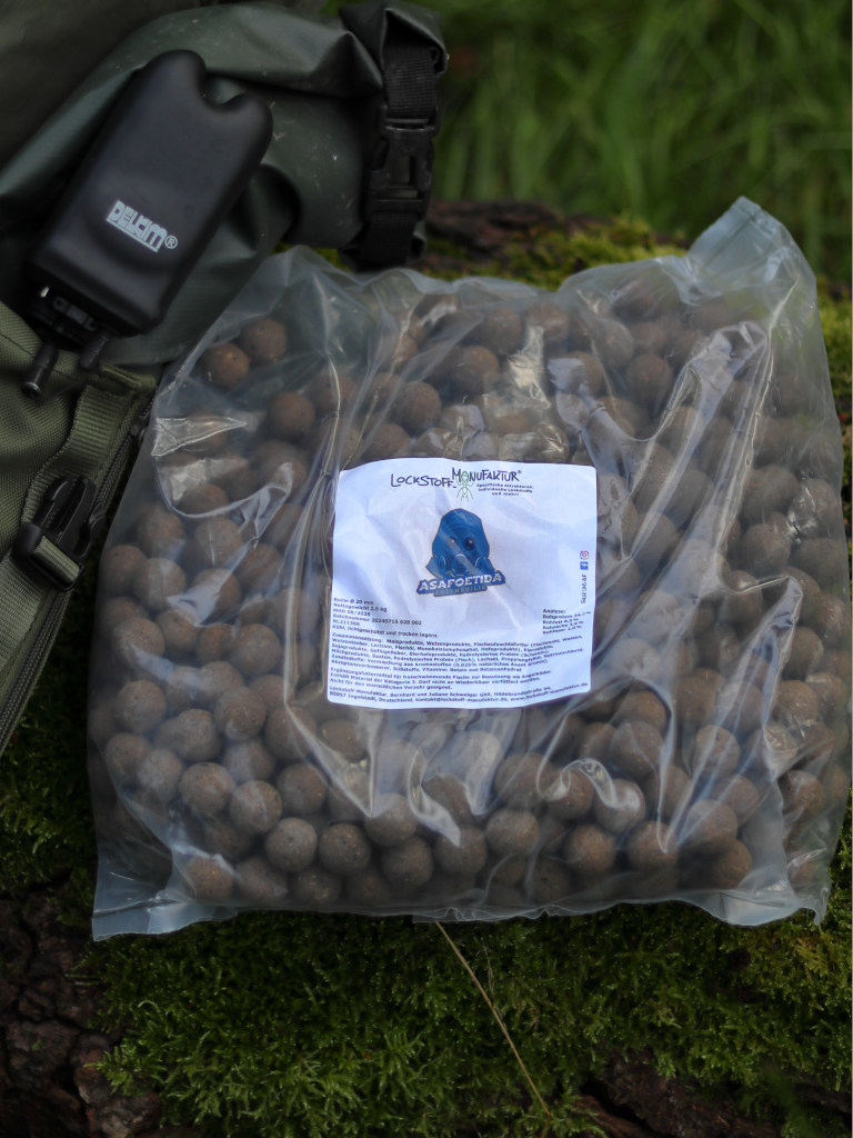 Enzymbehandelte Fischboilies mit intensiven Asafoetida Flavour. Extrem fängig auf Karpfen.