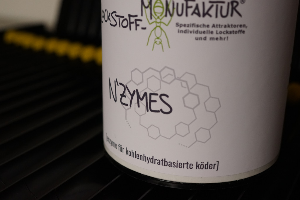 Kohlenhydratmixe und Boilies benötigen spezielle Enzyme, um noch fängiger und attraktiver für den Karpfen zu werden.