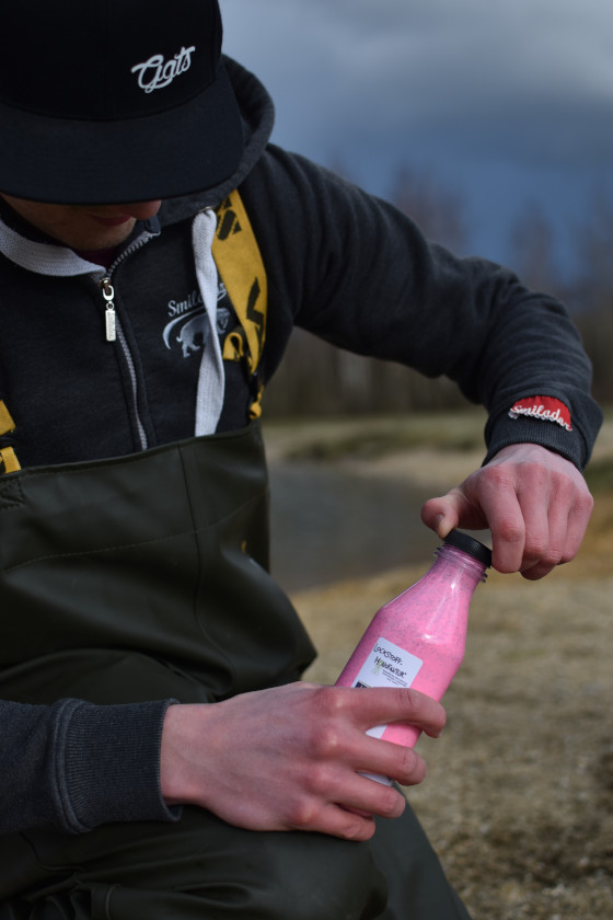 Die Liquids der Lockstoff-Manufaktur eignen sich perfekt für Stickmixe - da kann kein Karpfen widerstehen.