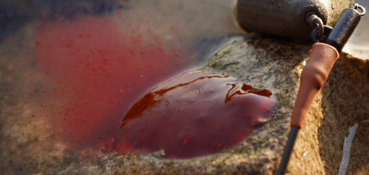 Wasserlösliche, natürliche und fängige Liquids für Karpfen kaufen.